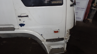 Кабина HINO PROFIA