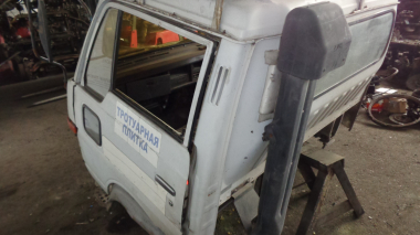 Кабина NISSAN CONDOR