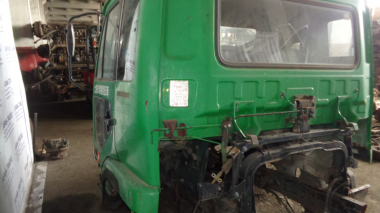 Кабина NISSAN DIESEL